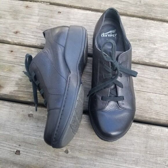 Dansko Adriana Black Leather Lace-up Sneakers Size 41 - Picture 1 of 8